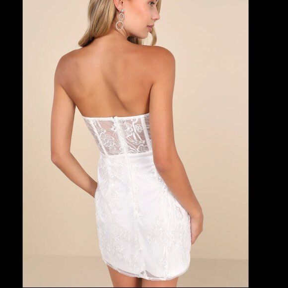 Lulus Unreal Date White Sequin Embroidered Strapless Mini Dress Size XL - Picture 2 of 11